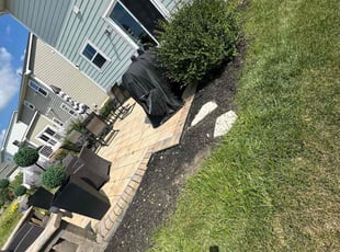 Weeding by Leonardo Feliciano for Cathy D. in Lewis Center, OH
