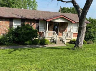 Elizabeth M.'s Lawn Service service result