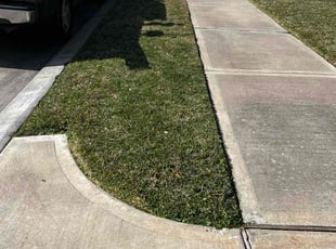 Kari W.'s Lawn Maintenance service result