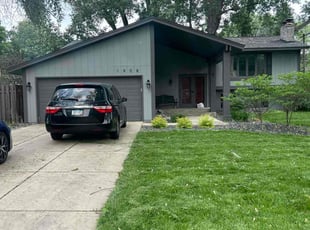 Leaf Removal by huda. kandil for Liban M. in Burnsville, MN