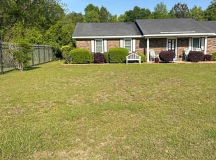 Laurelle D.'s Lawn Care service result