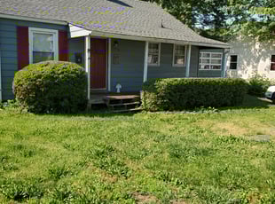 Bush Trimming by Alfredo Vega for CHRISTINE J. in Richmond, VA