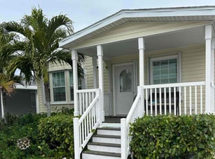 Bush Trimming by Marcus Major for joel A. in Davie, FL