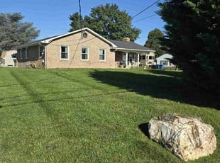 Dawn W.'s Lawn Mowing service result