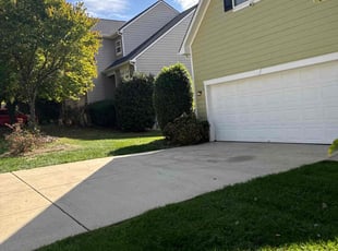 Bush Trimming by Vanquas Scotton for Kenneth H. in Durham, NC
