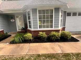 Stephanie M.'s Lawn Service service result