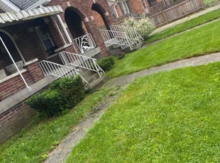 Bush Trimming by Luis Contreras for Vernell H. in Indianapolis, IN