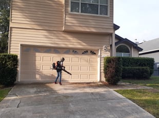 Bush Trimming by Willie Collier for Robert B. in Jacksonville, FL