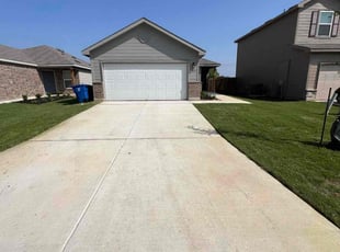 Debi K.'s Lawn Service service result