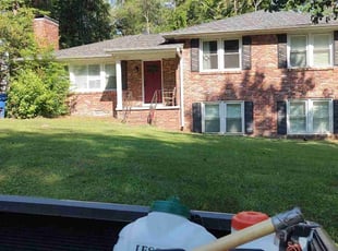 Stephanie A.'s Grass Cutting service result