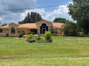 Bush Trimming by Roger Waddle for Maria V. in Kissimmee, FL