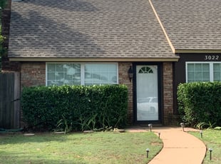 Bush Trimming by Leray Thornton for Sarah W. in Oklahoma City, OK