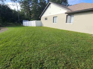 Robyn S.'s Lawn Service service result