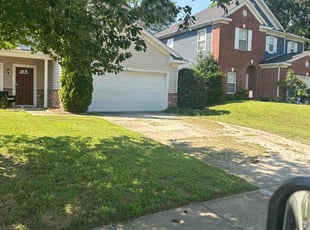 Bush Trimming by Joe Stasney for Calvin L. in Charlotte, NC