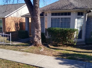 Leaf Removal by Jason Salazar for Jen F. in San Antonio, TX