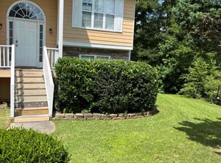Bush Trimming by Marcos Lopez for Bill T. in Powder Springs, GA