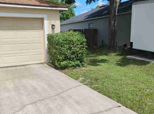 Bush Trimming by Robert Williams for Crystal G. in Jacksonville, FL