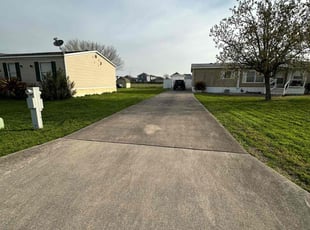 Alicia P.'s Lawn Service service result