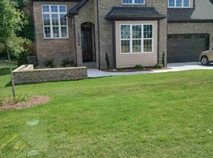Johanna Z.'s Lawn Maintenance service result