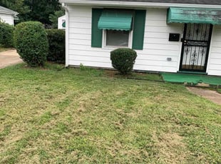 Bush Trimming by Clinton Peet for Glenn G. in Norfolk, VA