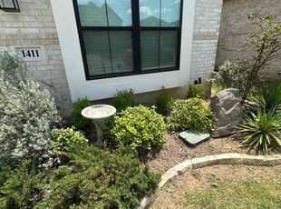 Margie S.'s Flower Bed Weeding service result