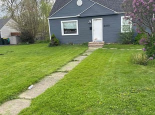 April S.'s Lawn Maintenance service result