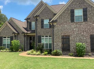 Bush Trimming by Marvin Wright for Leroy B. in Southaven, MS