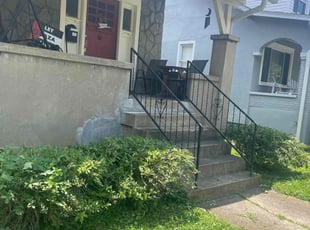 Bush Trimming by Jose Colon for Tess F. in Louisville, KY