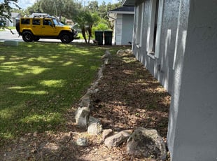 Bush Trimming by Melvin Risher for Rushelle M. in Lakeland, FL
