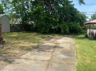 Leaf Removal by Tefel Rivera for Laura P. in Cleveland, OH