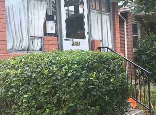 Bush Trimming by Chris Slone for Daisy R. in Louisville, KY
