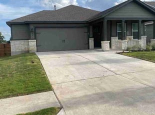 Lisa P.'s Yard Cutting service result