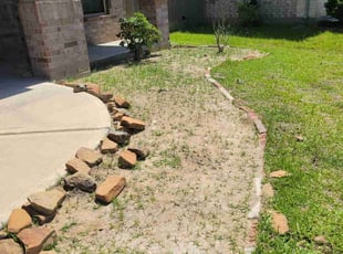 Weeding by Gladis Carcamo for Judith U. in Richmond, TX