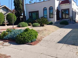 Bush Trimming by William Mendoza for Ed L. in Los Angeles, CA