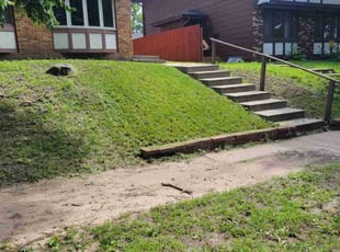 Gloria R.'s Lawn Mowing service result