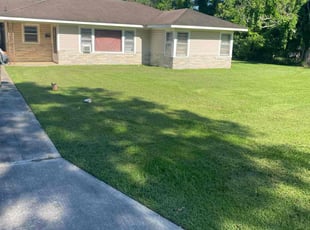 Elizabeth W.'s Lawn Maintenance service result