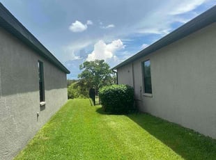 Bush Trimming by Scott Meyers for William O. in Hudson, FL