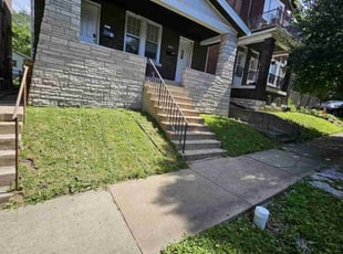 Jonathan R.'s Lawn Maintenance service result