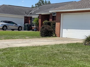 Bush Trimming by Kelly Arndt for Anthony K. in Pensacola, FL
