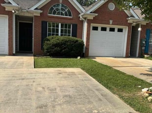 Bush Trimming by Tiffany Walker for Kali S. in Alabaster, AL