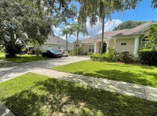 Jennifer J.'s Lawn Maintenance service result