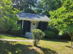 Bush Trimming by Jacob Wilson for Robert S. in Charleston, SC