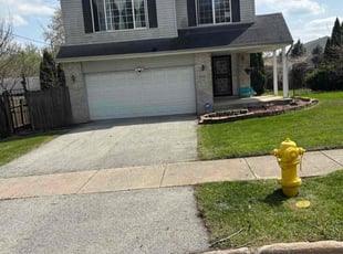 Helen L.'s Lawn Maintenance service result