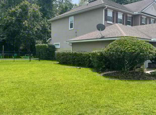 Bush Trimming by Jesse Smith for Chad W. in Jacksonville, FL