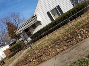 Bush Trimming by Phillip Lopez for Sean L. in Kansas City, MO