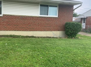 Bush Trimming by Davon Clark for Jacqueline H. in Dayton, OH