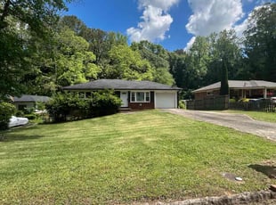 Heather S.'s Lawn Maintenance service result