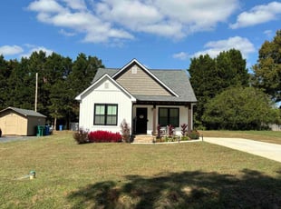 Linda M.'s Lawn Service service result