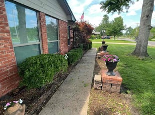 Bush Trimming by Matthew Lafitte for Elizabeth Y. in Tulsa, OK