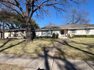 Leaf Removal by Marco Vázquez for Jacob W. in Dallas, TX